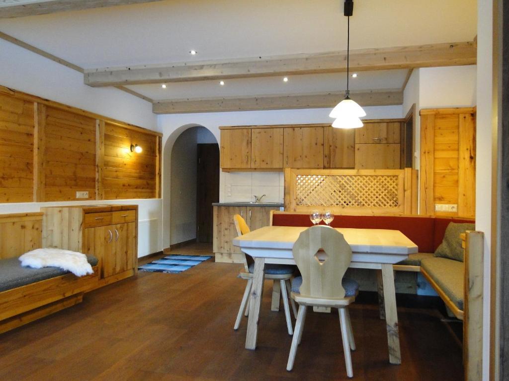 Appartement Gipfelsturm Haus im Ennstal Habitación foto
