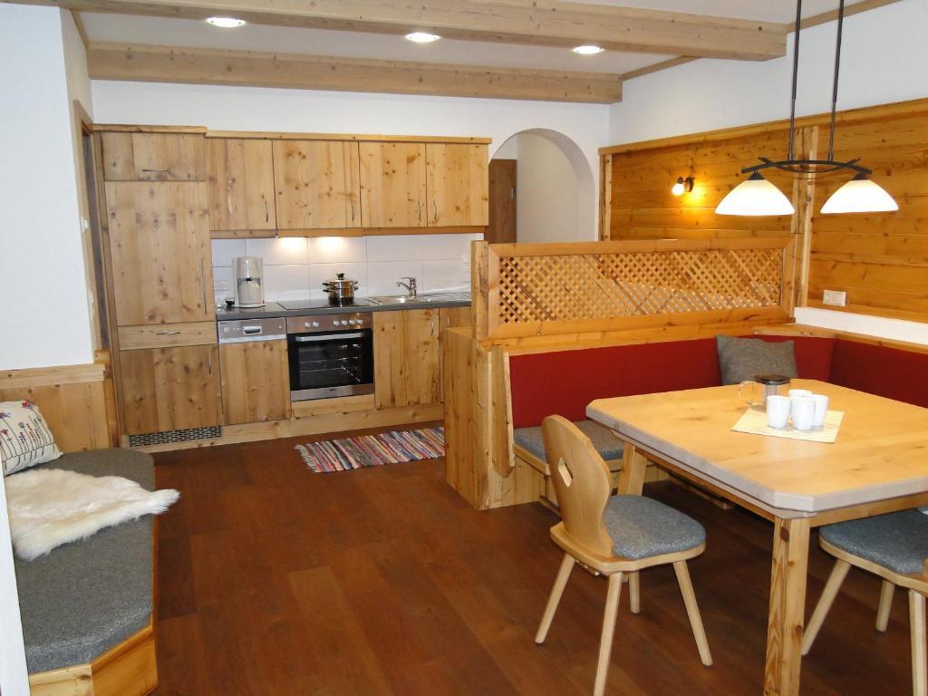 Appartement Gipfelsturm Haus im Ennstal Habitación foto